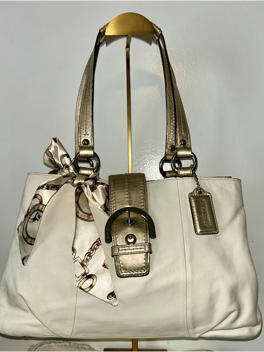 Coach Soho East/West Leather Carryall
Tote.  Vintage